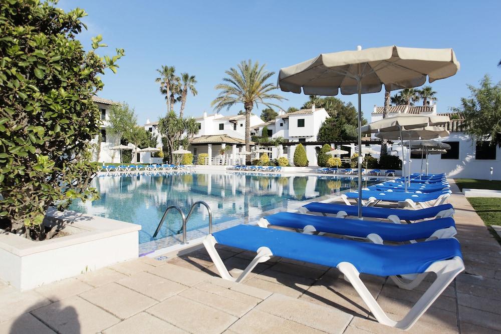 Grupotel Club Menorca Son Xoriguer Exterior foto