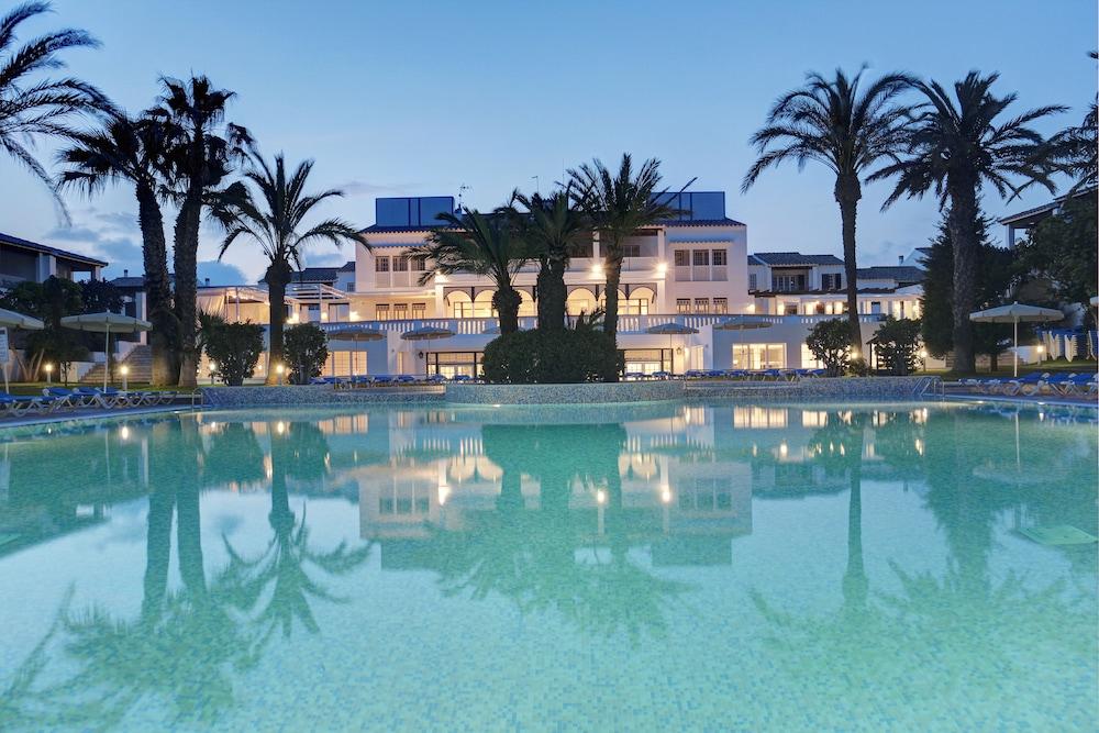 Grupotel Club Menorca Son Xoriguer Exterior foto